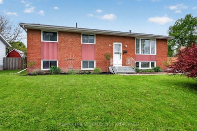 14 Chesterfield Drive • Loyalist, ON photo 2