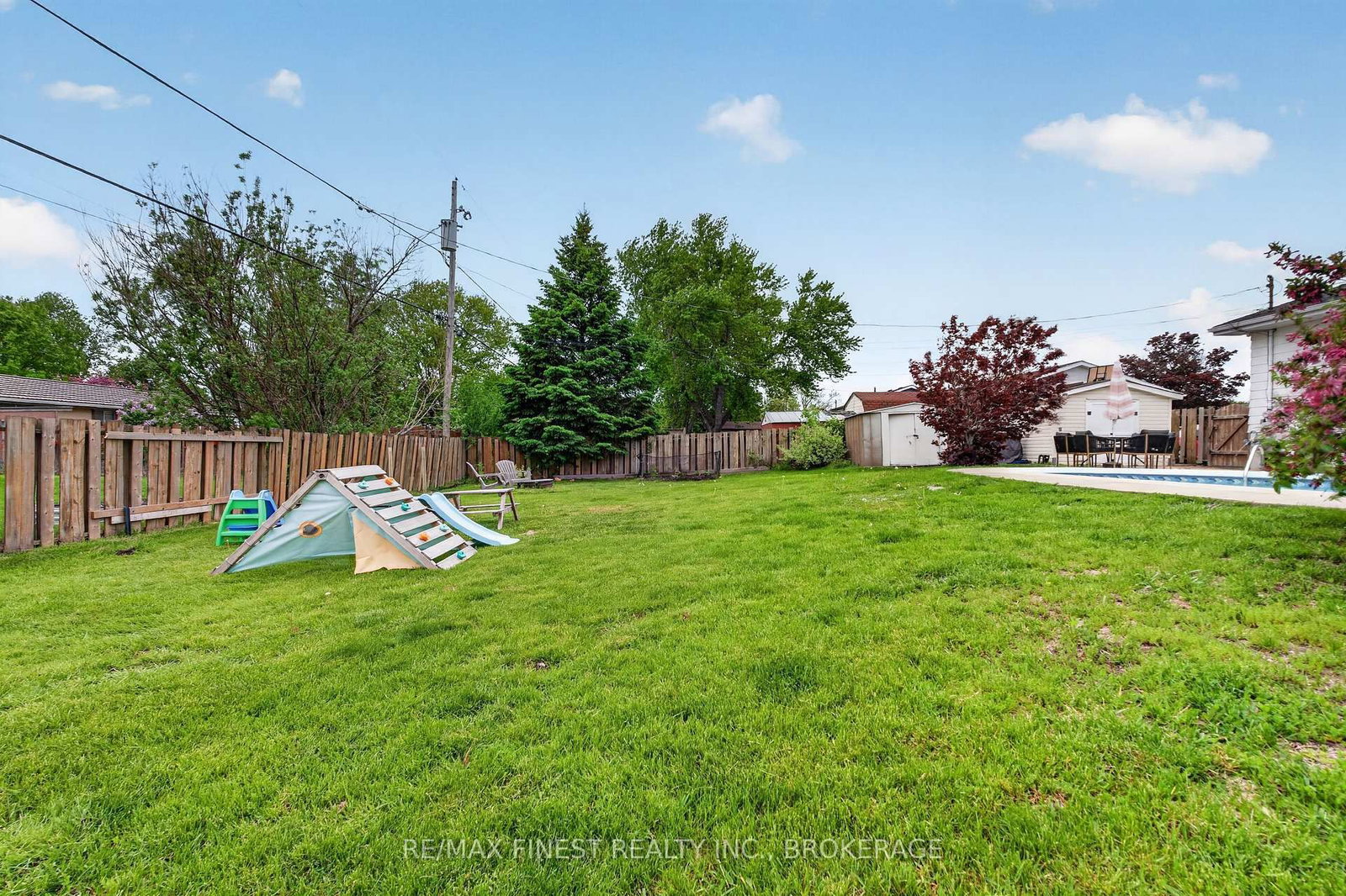 14 Chesterfield Drive • Loyalist, ON photo 40