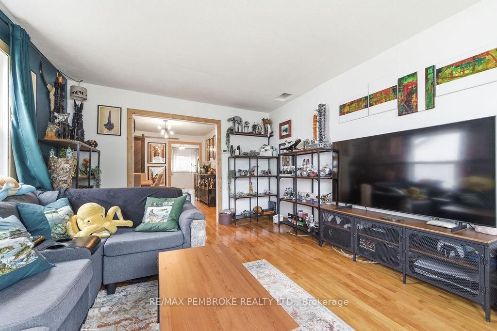 14 Summit Street • Deep River, ON photo 14