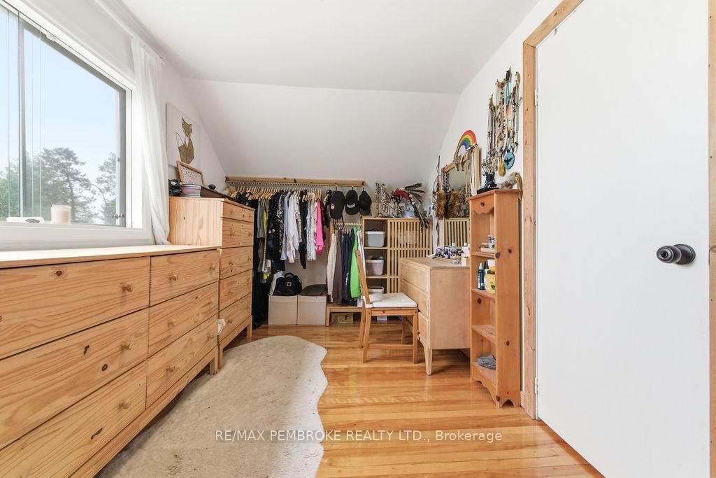 14 Summit Street • Deep River, ON photo 31