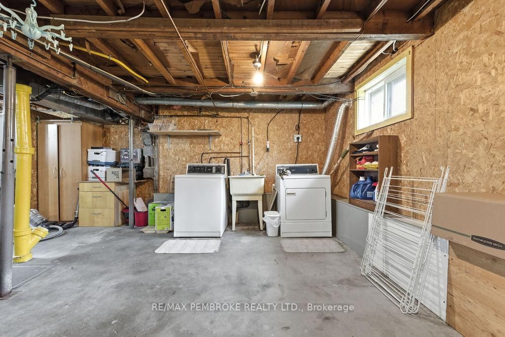 14 Summit Street • Deep River, ON photo 37