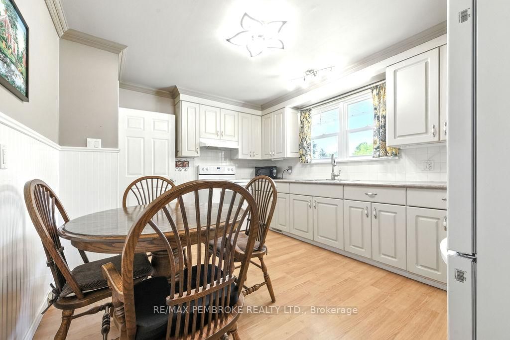 335 Willard Street • Pembroke, ON photo 10