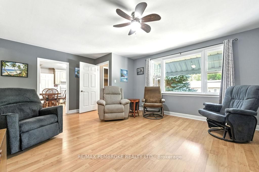 335 Willard Street • Pembroke, ON photo 12