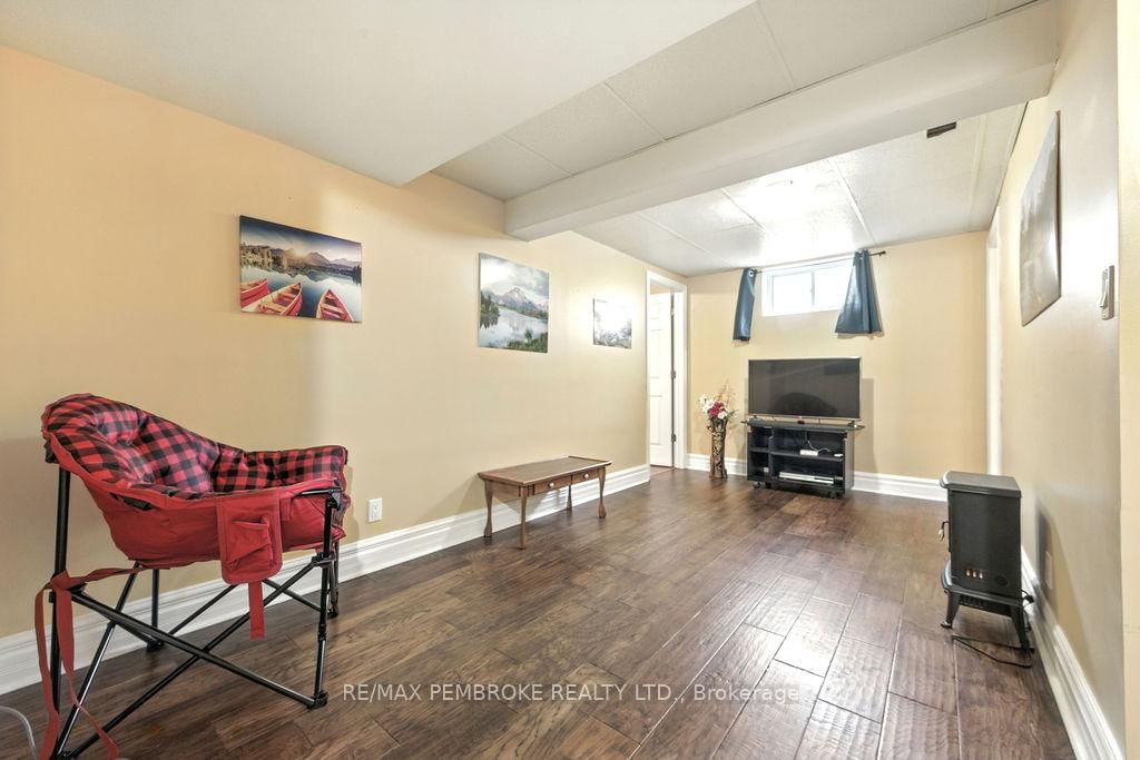 335 Willard Street • Pembroke, ON photo 24