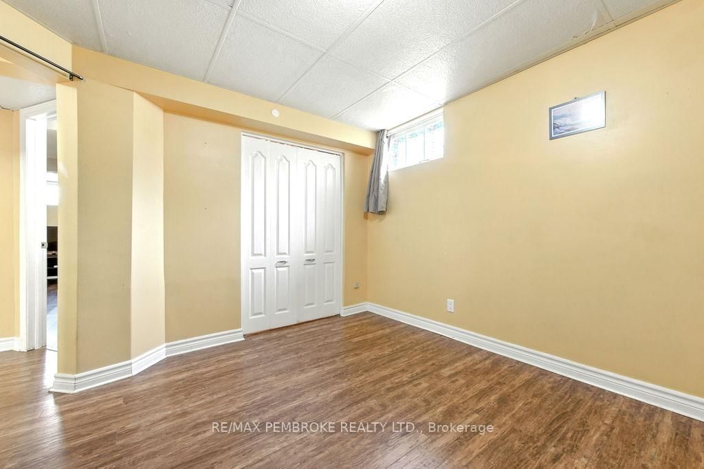 335 Willard Street • Pembroke, ON photo 27