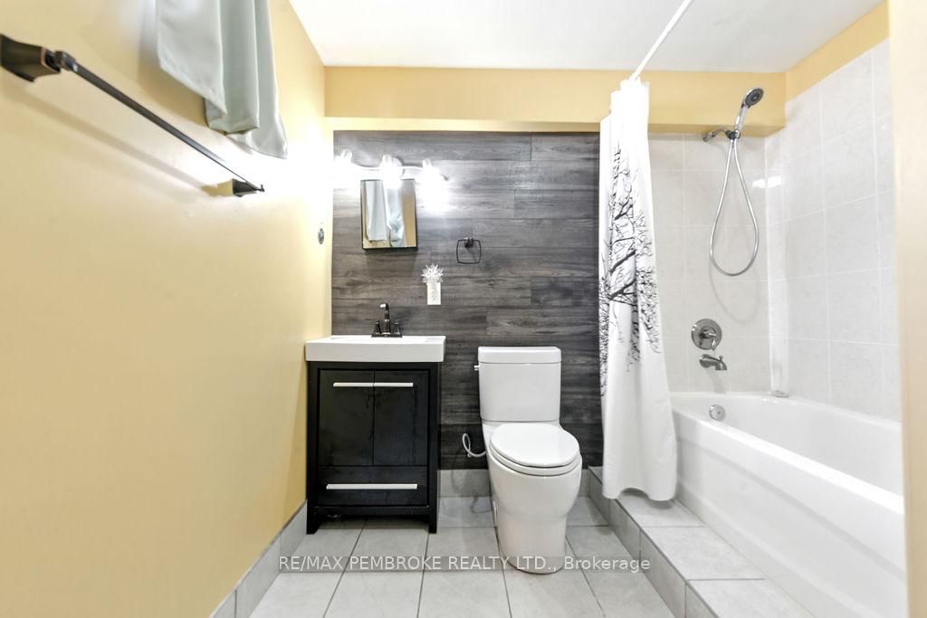 335 Willard Street • Pembroke, ON photo 30