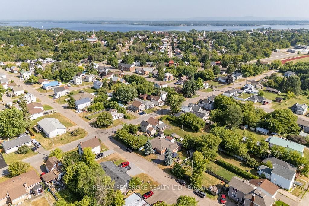 335 Willard Street • Pembroke, ON photo 34