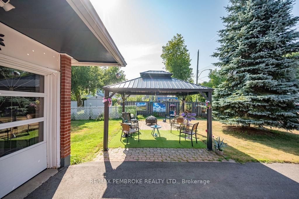 335 Willard Street • Pembroke, ON photo 35