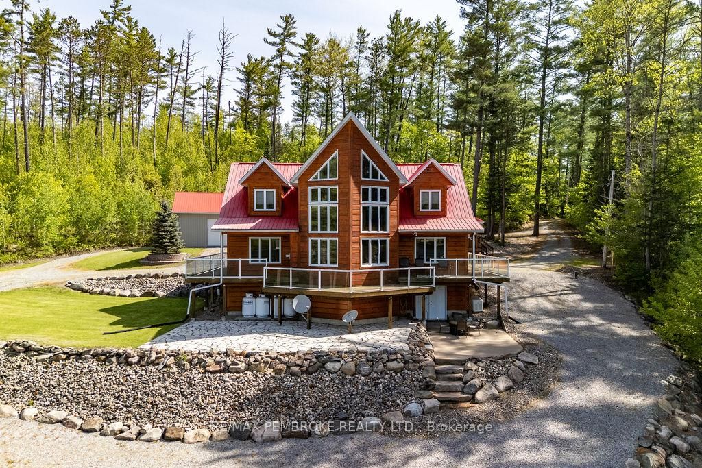208 Red Fox Trail • Stonecliffe, ON photo 3