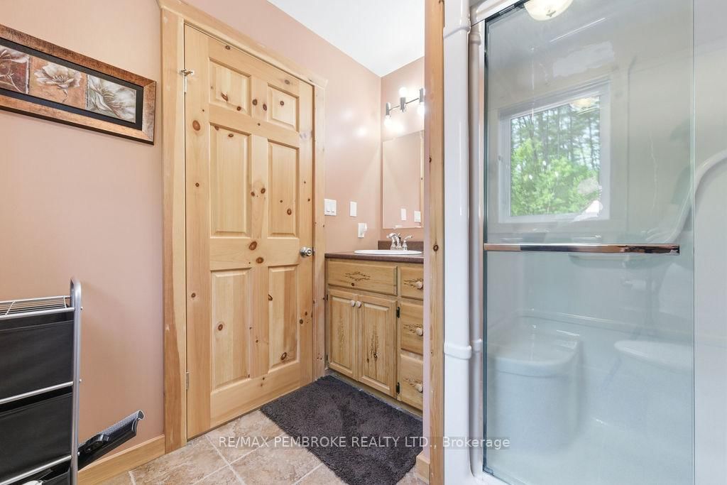 208 Red Fox Trail • Stonecliffe, ON photo 31