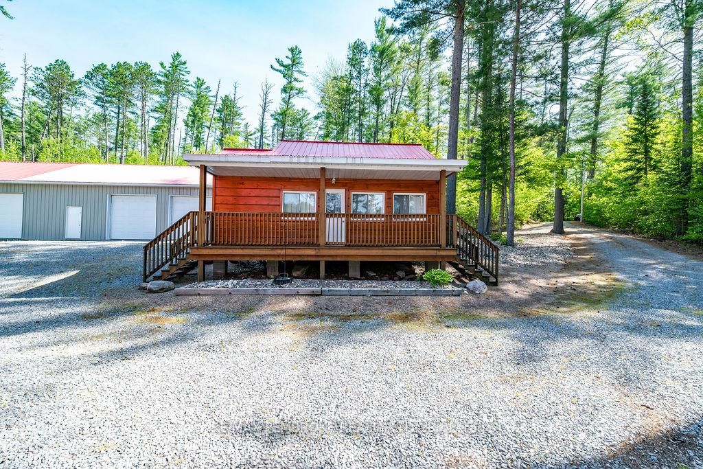208 Red Fox Trail • Stonecliffe, ON photo 35