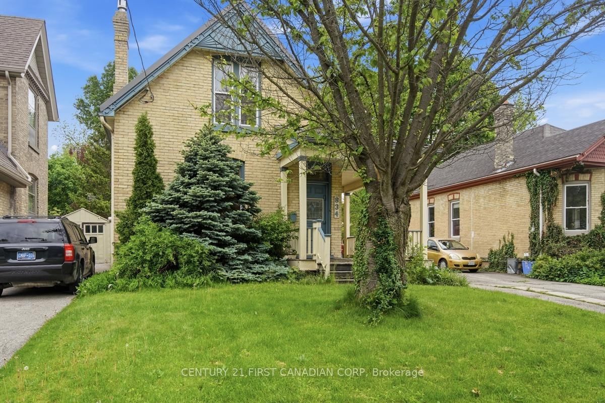 834 Colborne Street • London East, ON photo 2