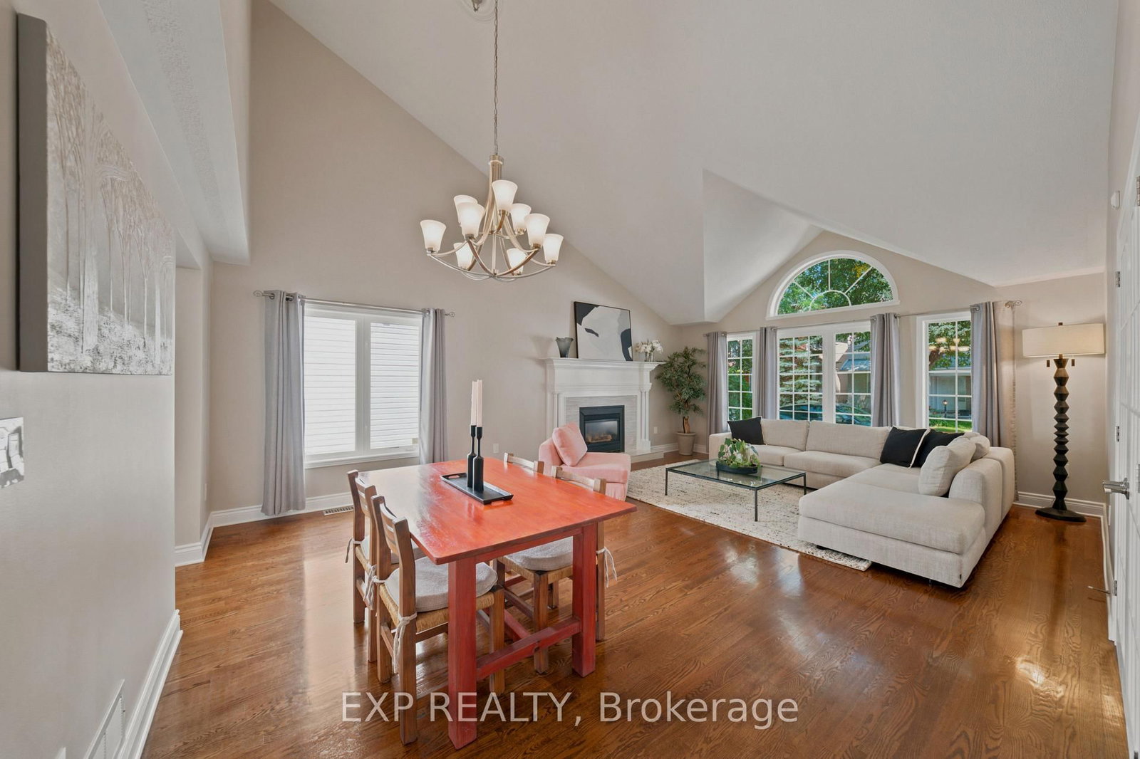 16 Bridlegate Place • Ottawa, ON photo 3