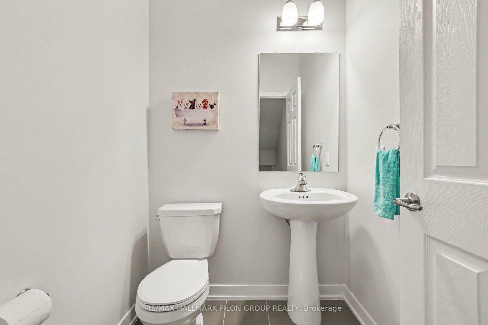 25 Stitch Mews • Richmond, ON photo 13