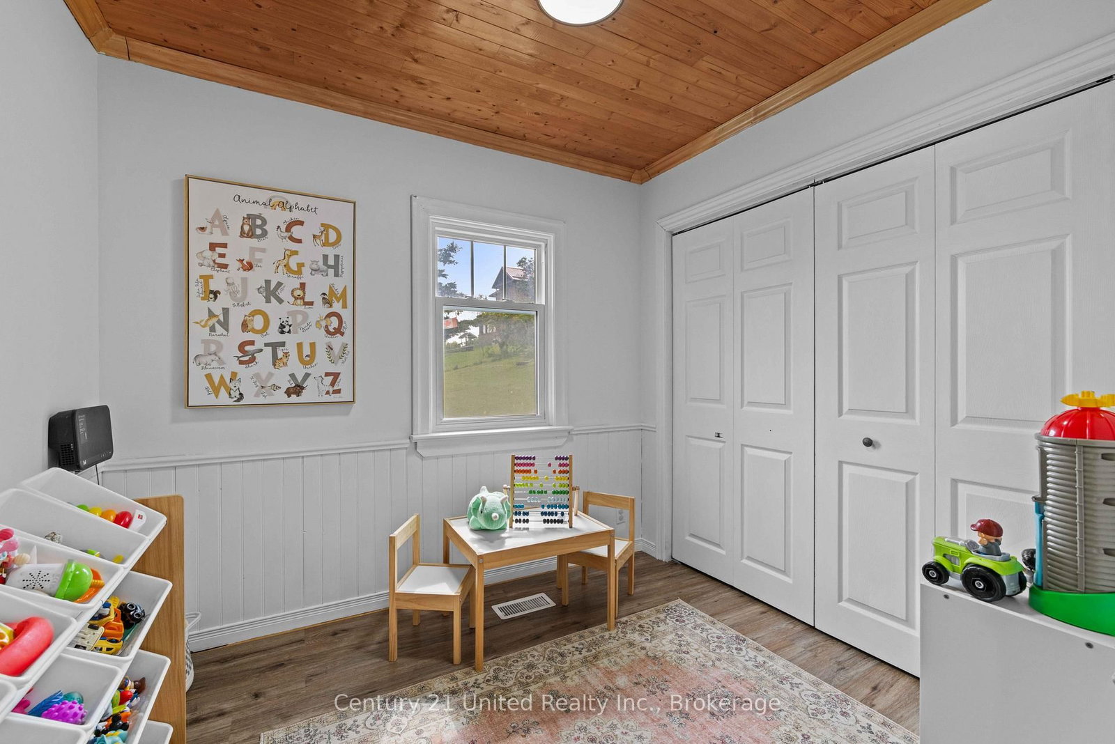 882 Peterborough Street • Douro-Dummer, ON photo 15