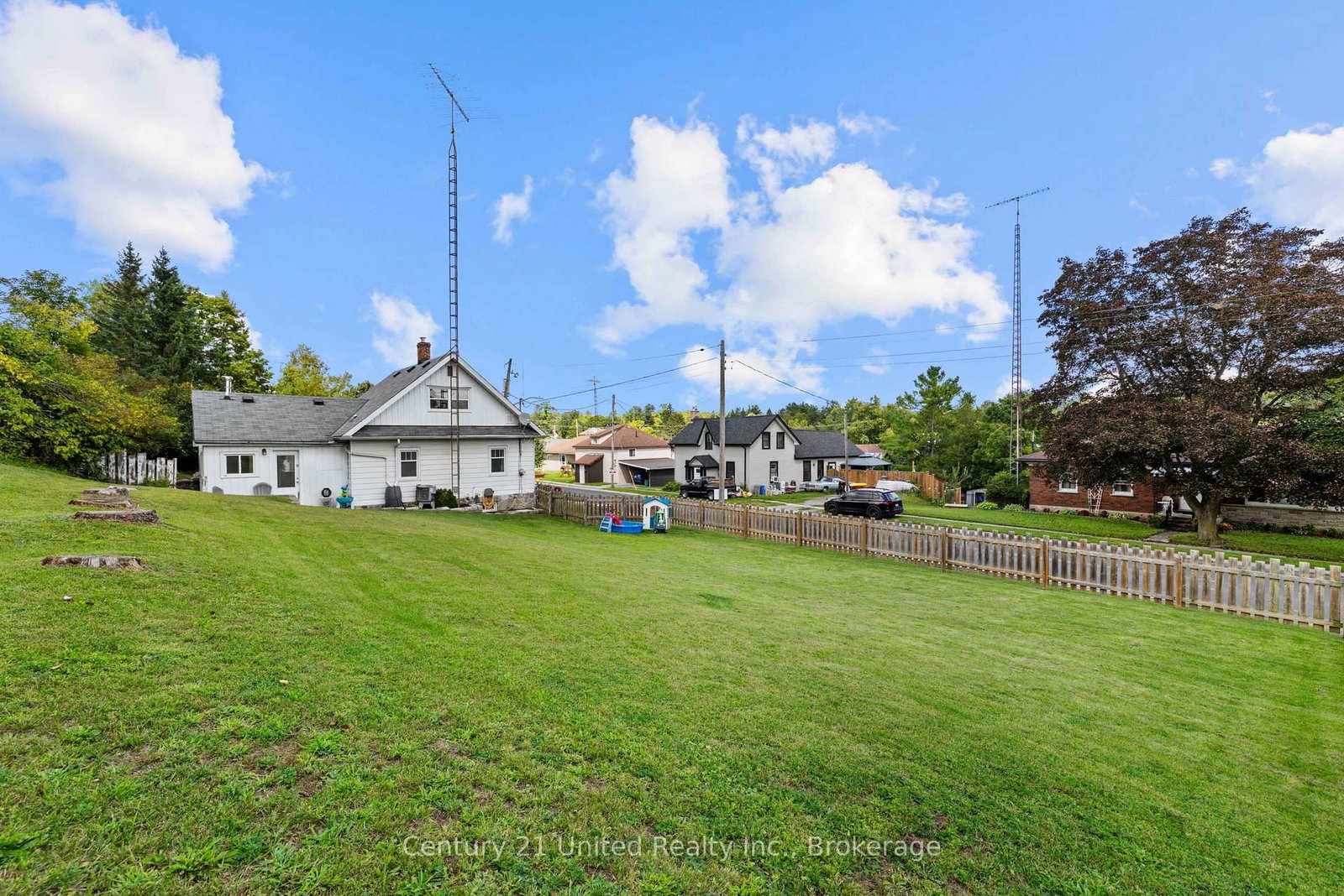 882 Peterborough Street • Douro-Dummer, ON photo 27