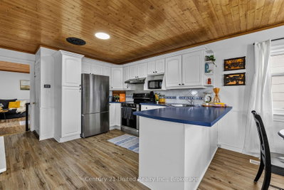 882 Peterborough Street • Douro-Dummer, ON photo 5