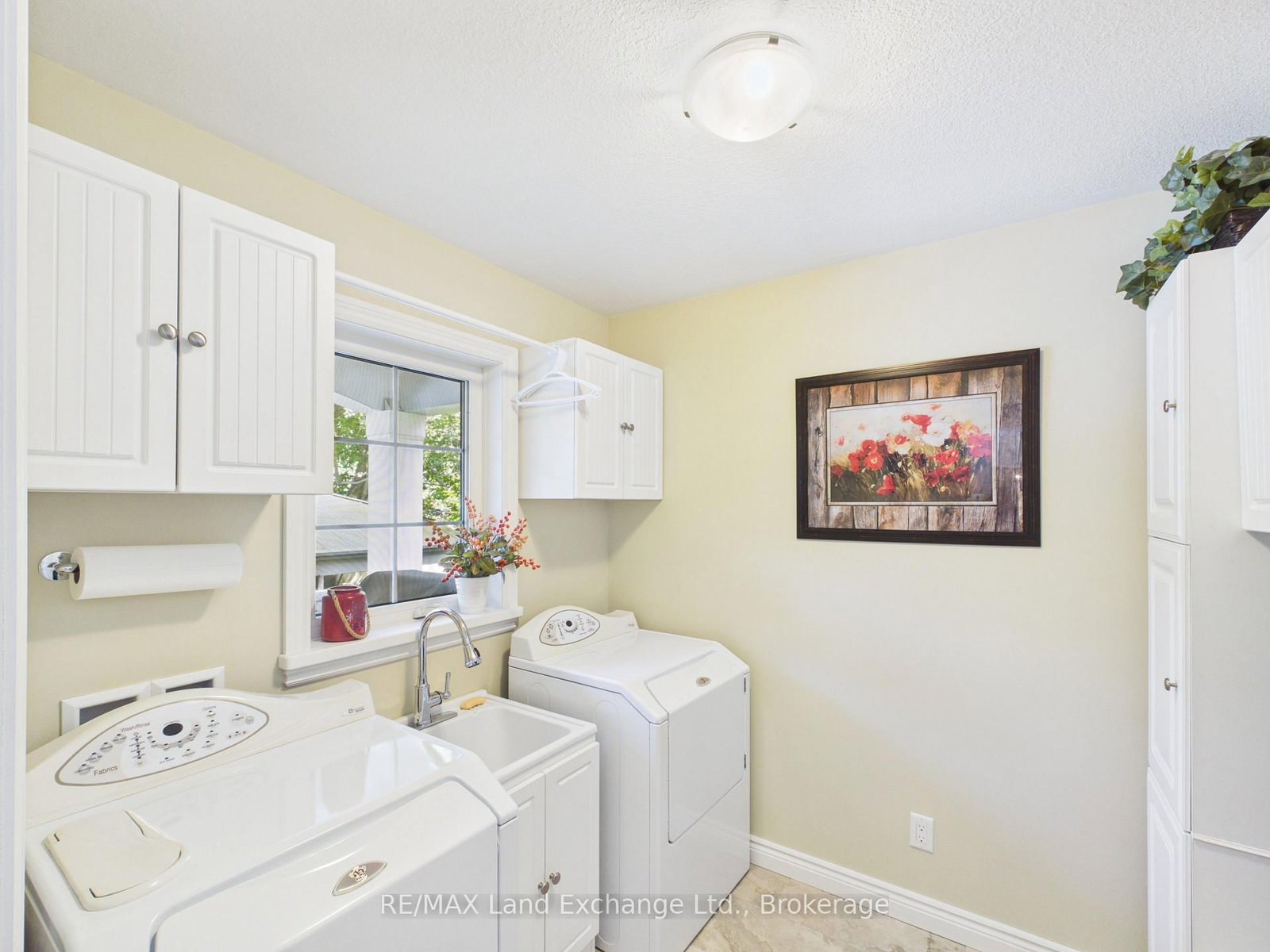 7 Mcgill Street • Huron-Kinloss, ON photo 15