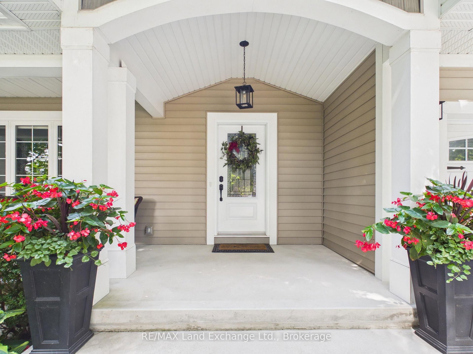 7 Mcgill Street • Huron-Kinloss, ON photo 3