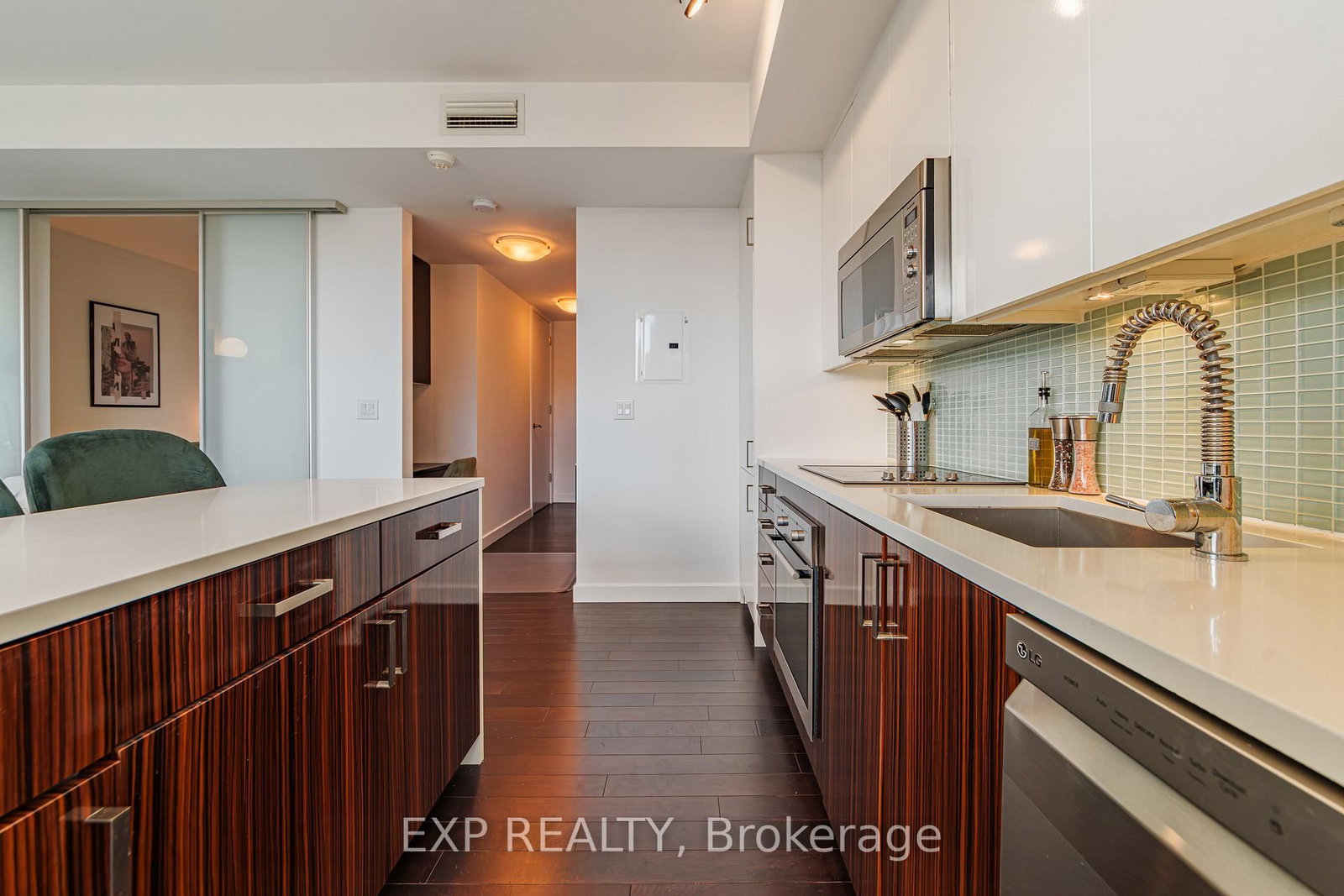201 Parkdale Avenue • #308 • Ottawa, ON photo 4