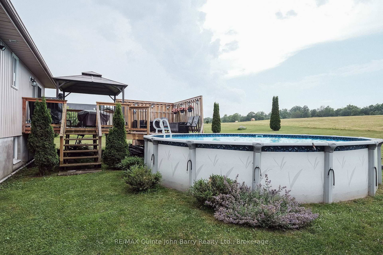 16566 Highway 2 • Trenton, ON photo 39
