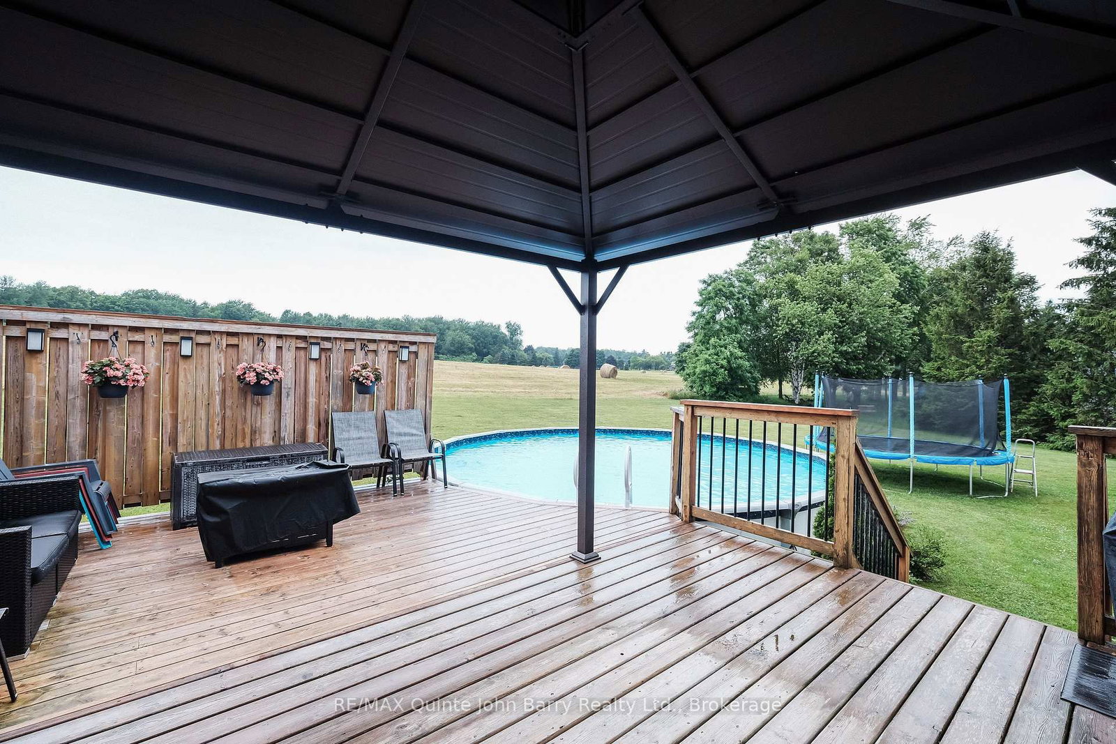 16566 Highway 2 • Trenton, ON photo 41