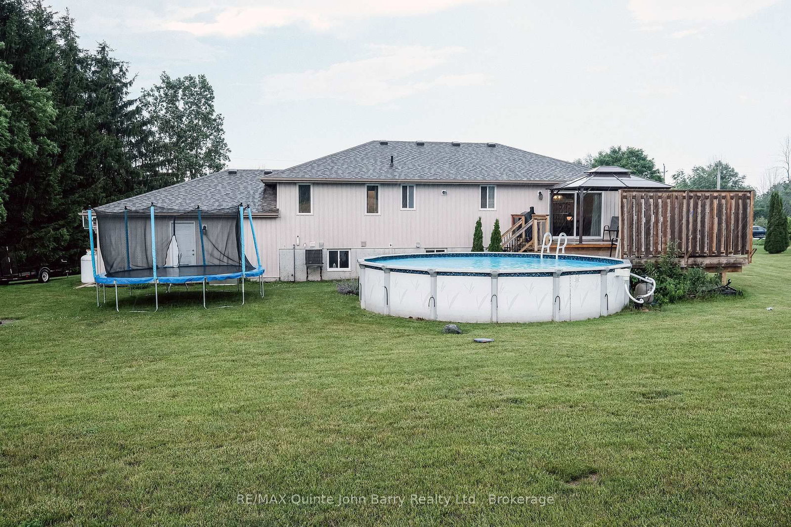 16566 Highway 2 • Trenton, ON photo 45