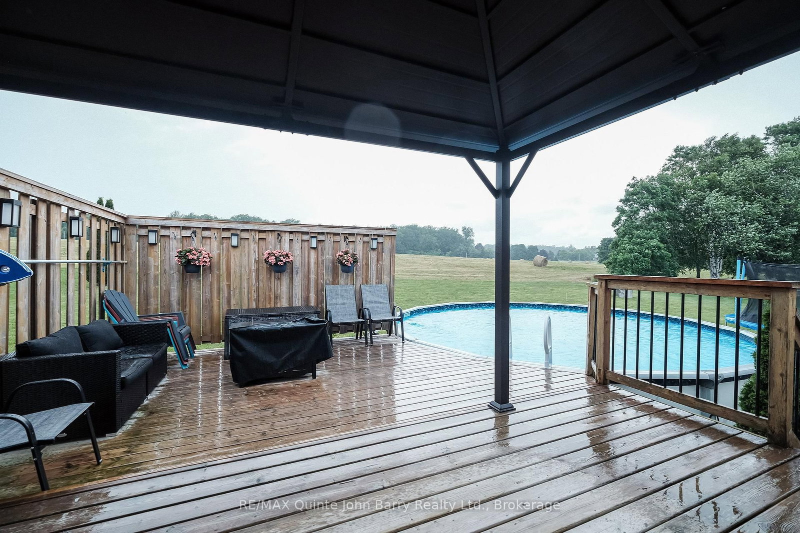 16566 Highway 2 • Trenton, ON photo 48