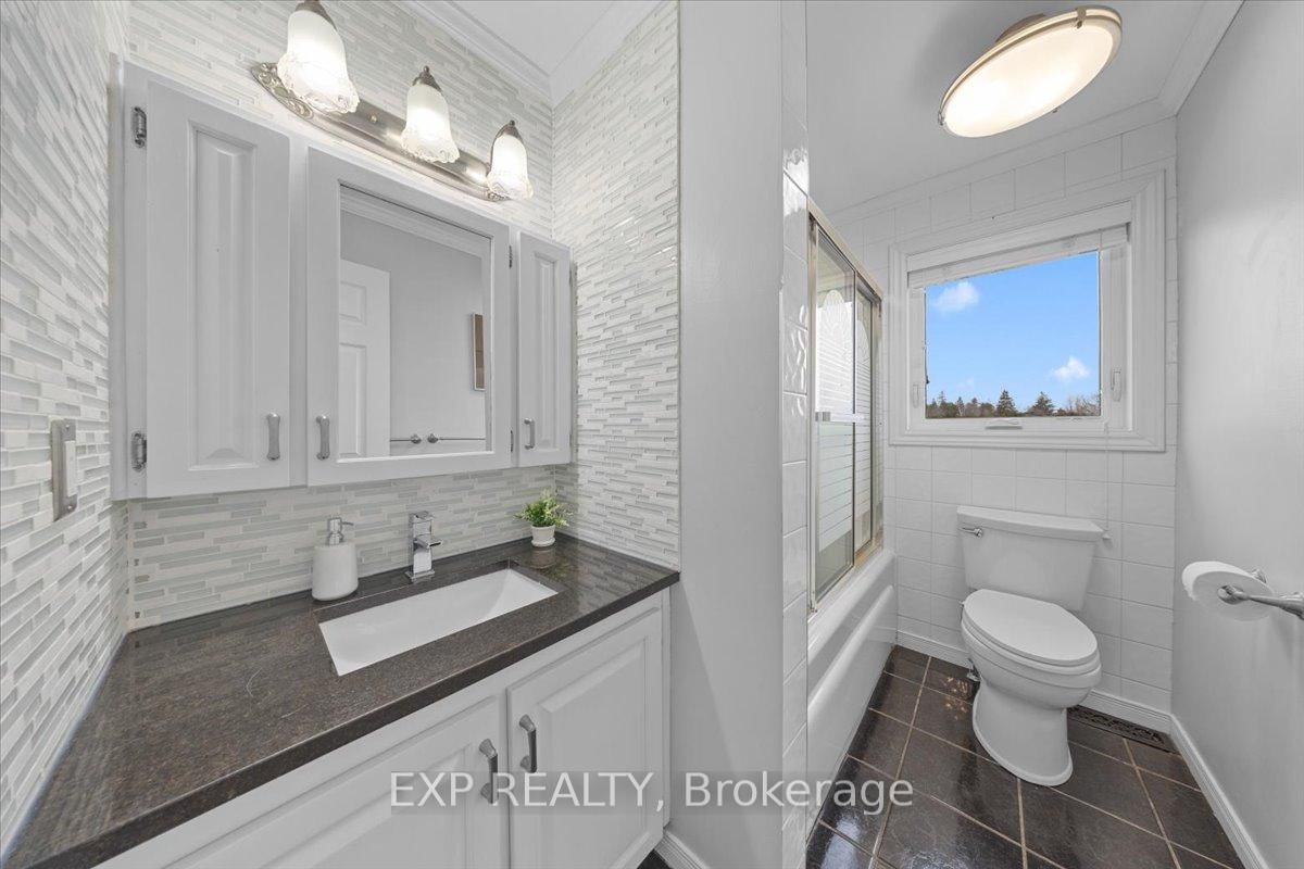 4 Bobcat Way • Ottawa, ON photo 25