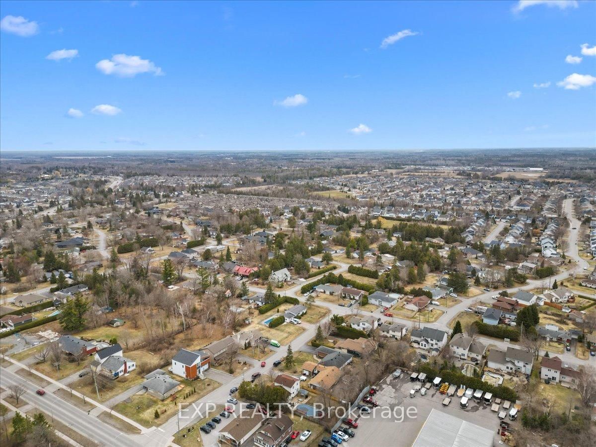 4 Bobcat Way • Ottawa, ON photo 44