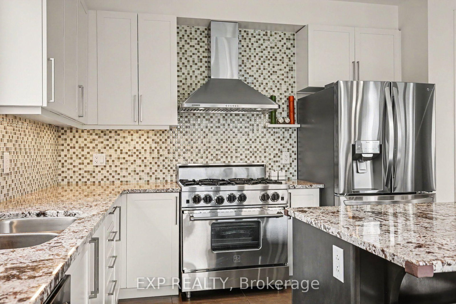 39 Pondhawk Way • Ottawa, ON photo 16