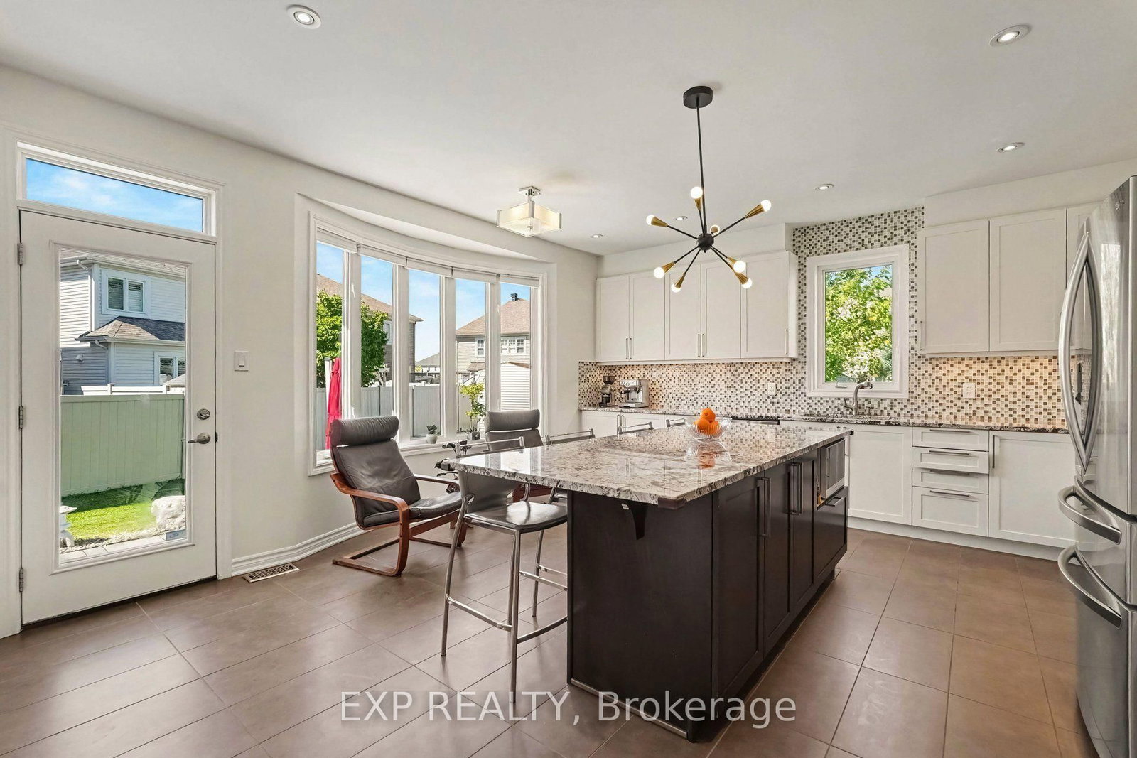 39 Pondhawk Way • Ottawa, ON photo 18