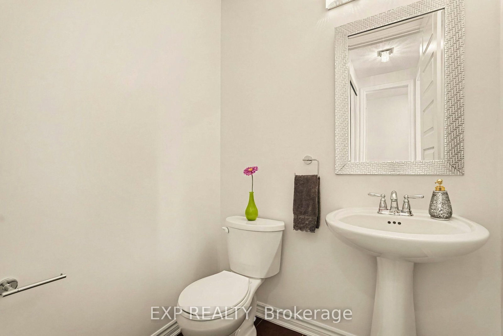 39 Pondhawk Way • Ottawa, ON photo 20