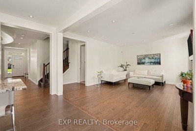 39 Pondhawk Way • Ottawa, ON photo 9