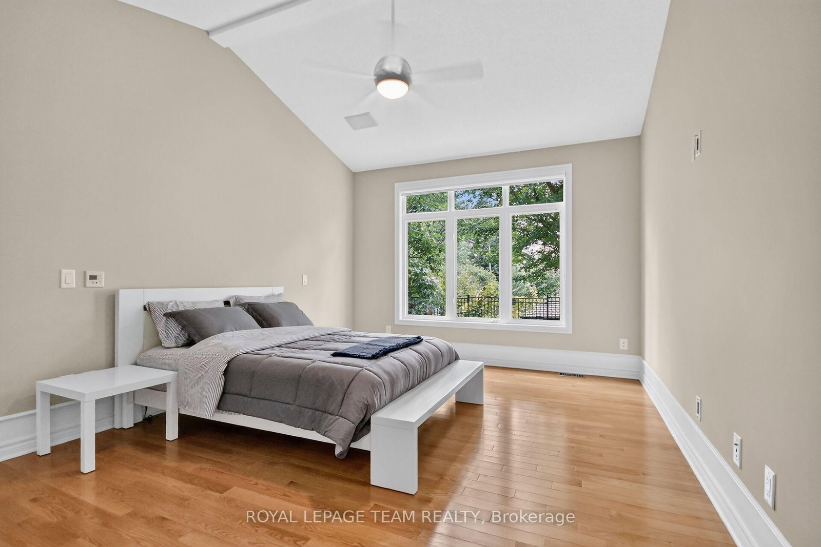 201 Trailgate Street • Ottawa, ON photo 21