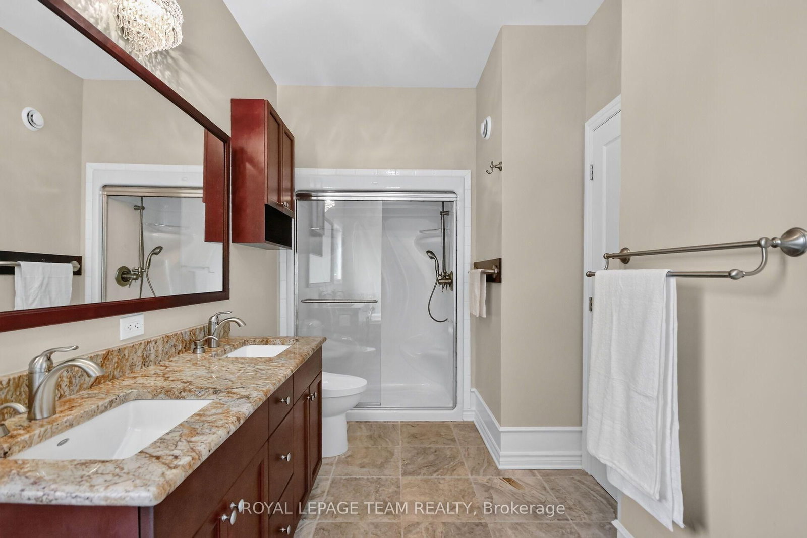 201 Trailgate Street • Ottawa, ON photo 23