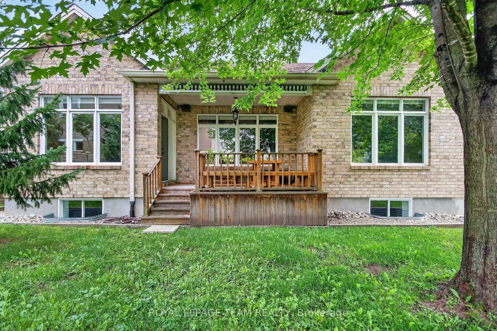 201 Trailgate Street • Ottawa, ON photo 37