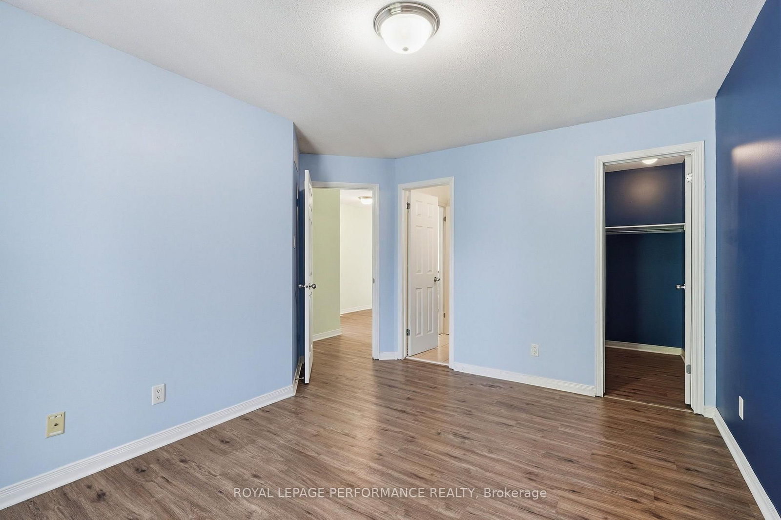 568 Reardon Private • #8 • Ottawa, ON photo 22