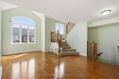 568 Reardon Private • #8 • Ottawa, ON photo 6