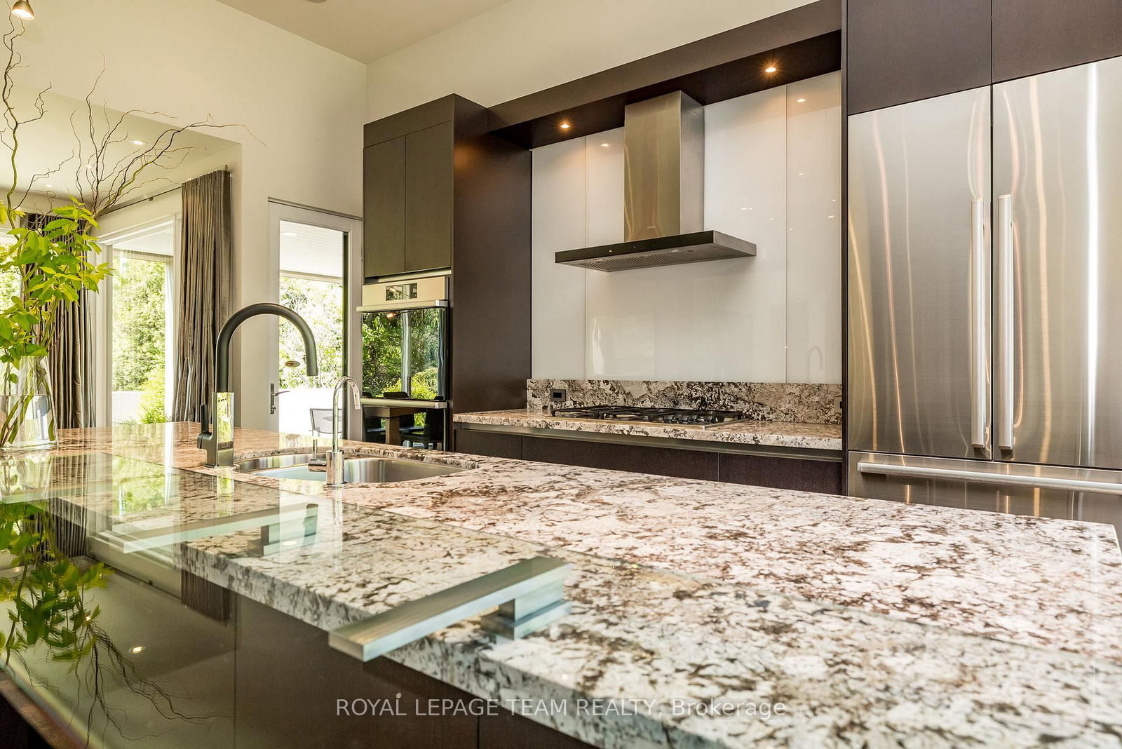 14 Kanata Rockeries Private • Ottawa, ON photo 8