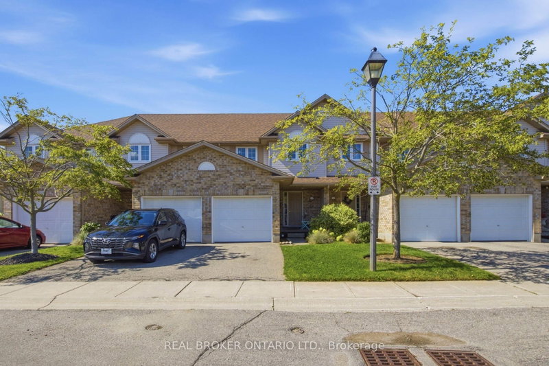 5 - 31 Schroder Crescent