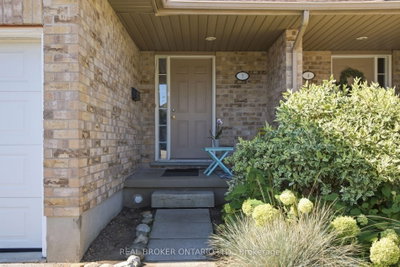 31 Schroder Crescent • #5 • Guelph, ON photo 6