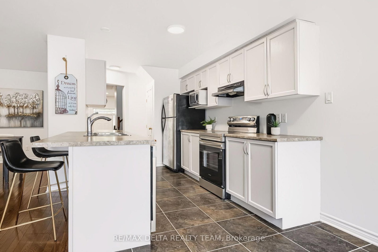 616 Spikemoss Place • Ottawa, ON photo 10