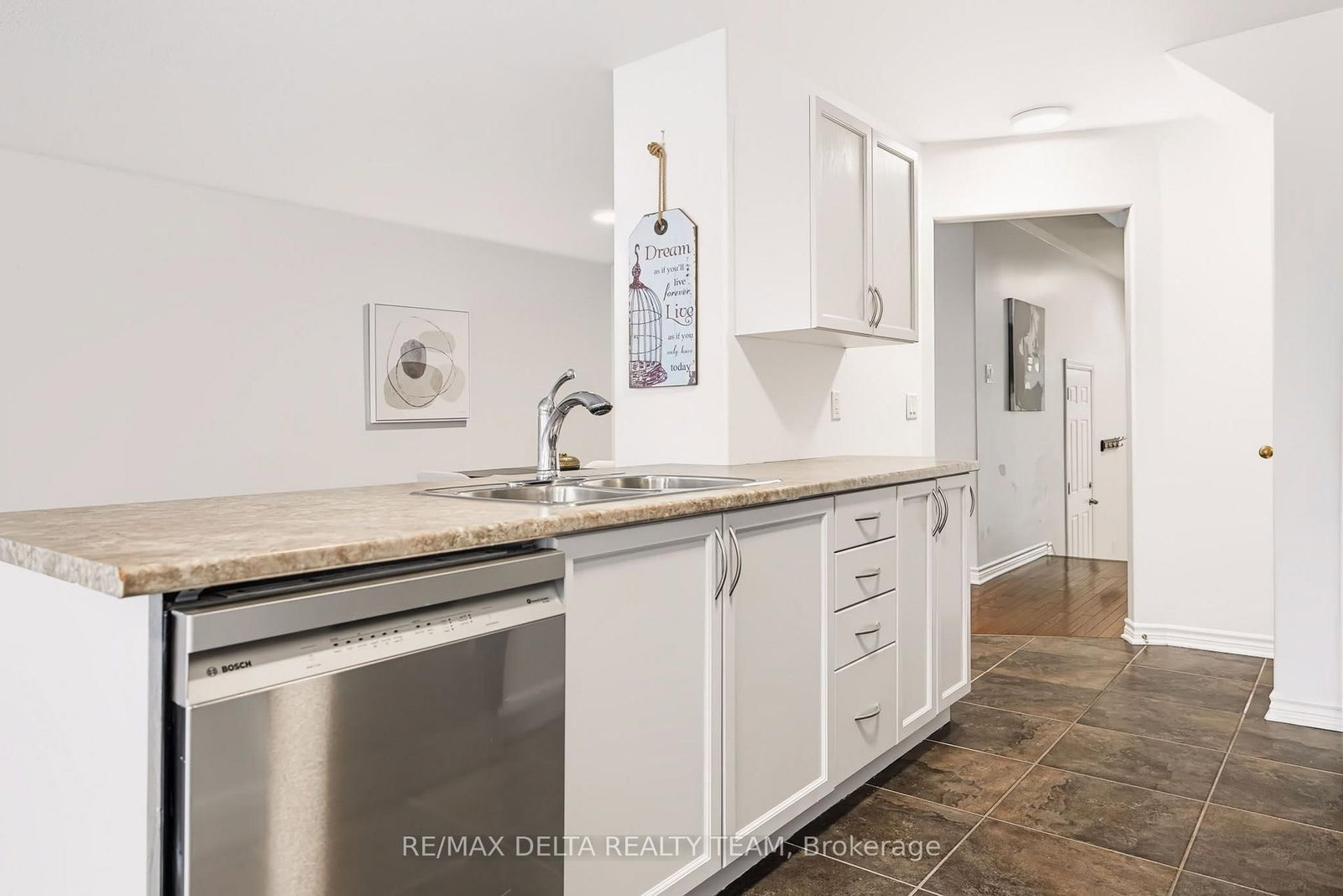 616 Spikemoss Place • Ottawa, ON photo 12