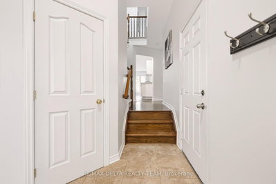 616 Spikemoss Place • Ottawa, ON photo 3