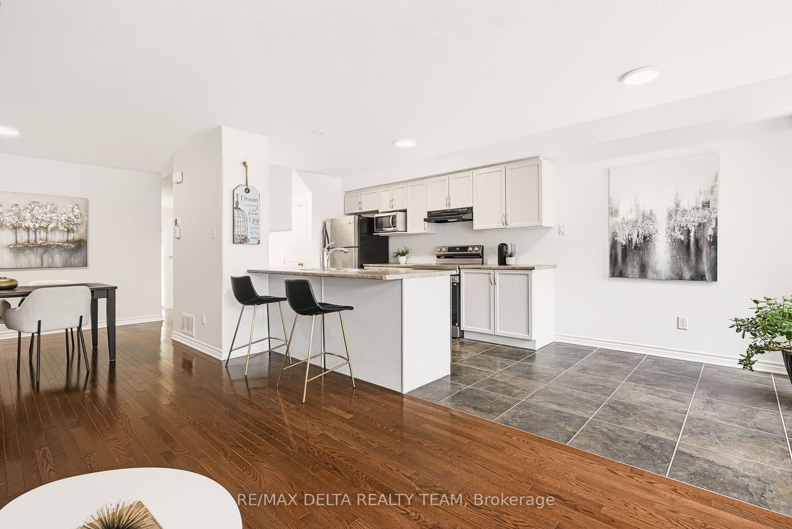 616 Spikemoss Place • Ottawa, ON photo 9