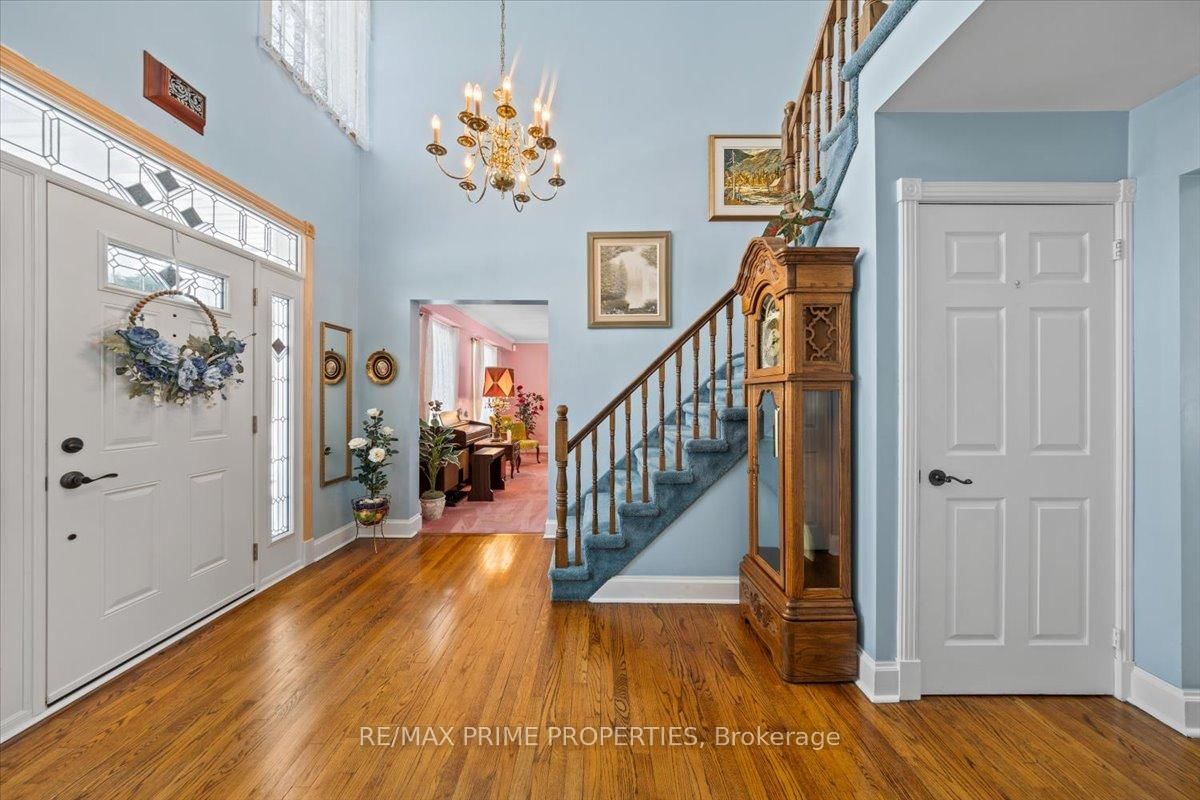 1530 Royal Orchard Drive • Ottawa, ON photo 3