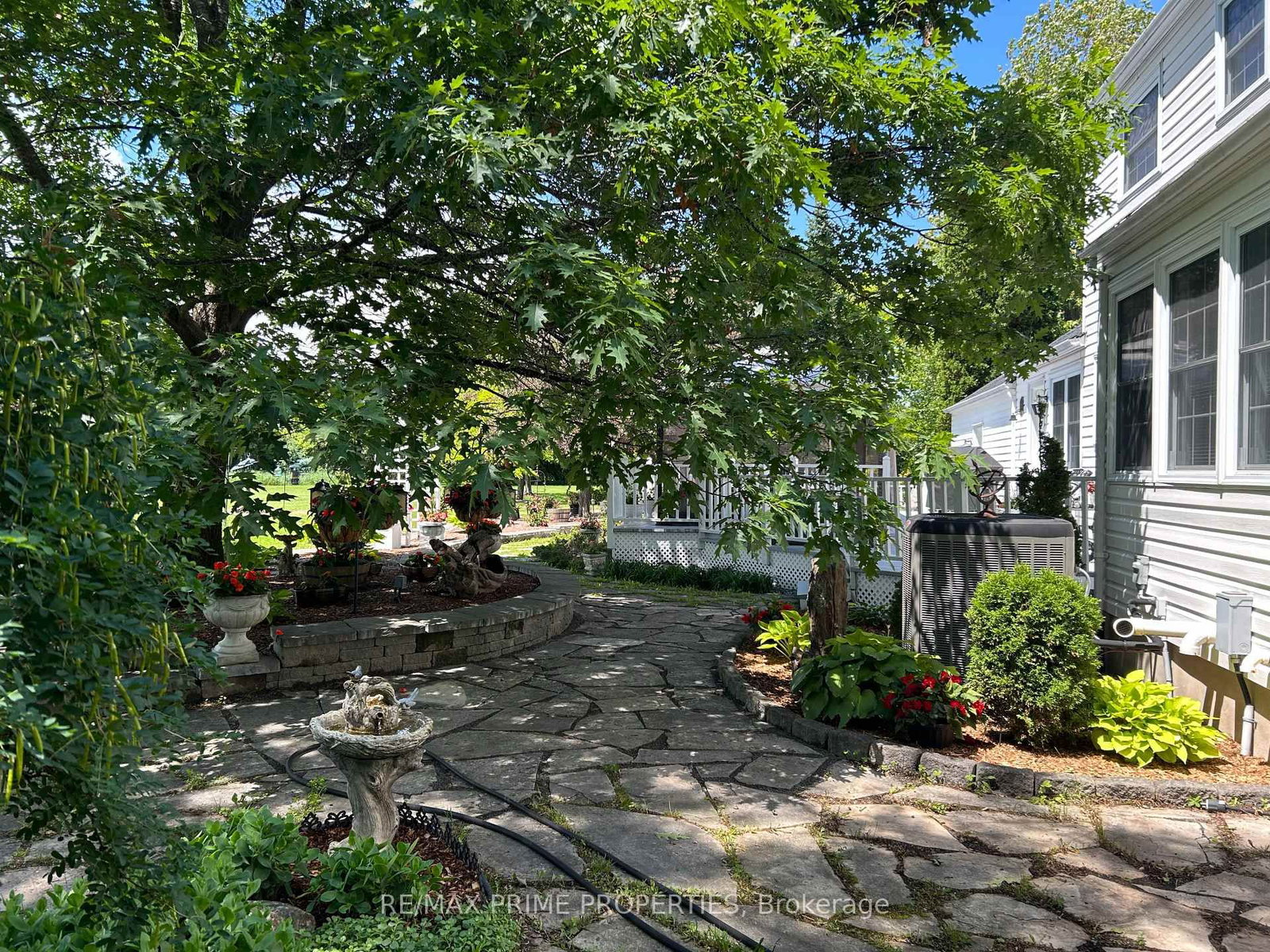 1530 Royal Orchard Drive • Ottawa, ON photo 30