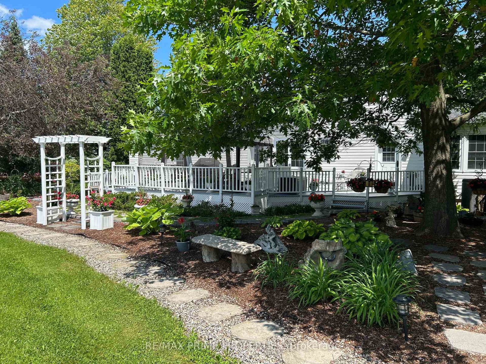 1530 Royal Orchard Drive • Ottawa, ON photo 35