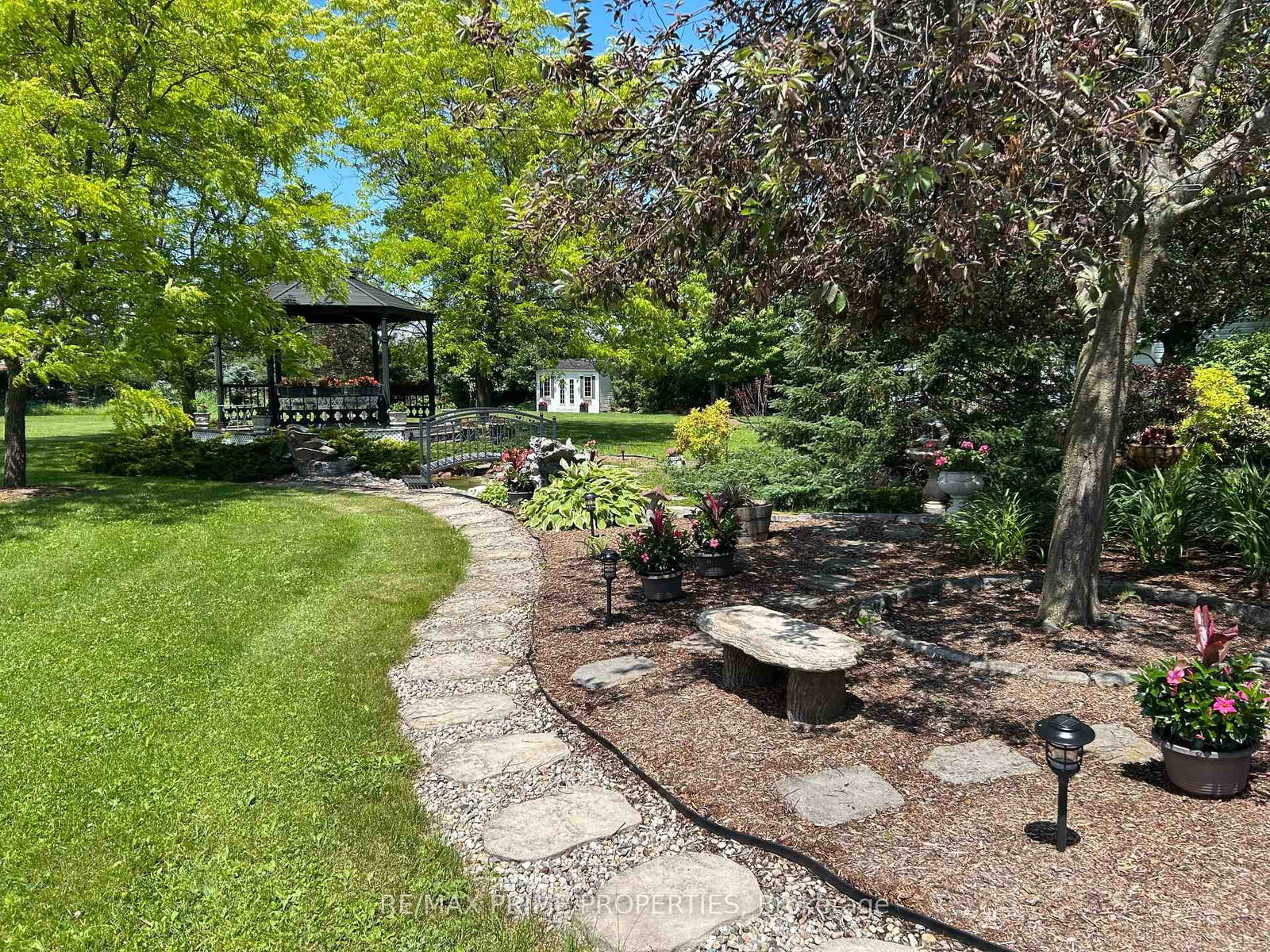 1530 Royal Orchard Drive • Ottawa, ON photo 36